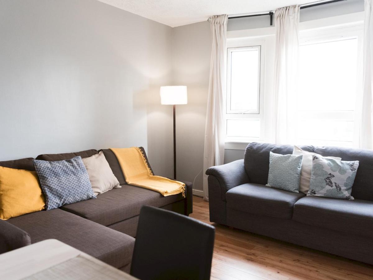 Pass The Keys Cozy Two Bed Flat Near Glasgow Airport & Paisley Exteriör bild