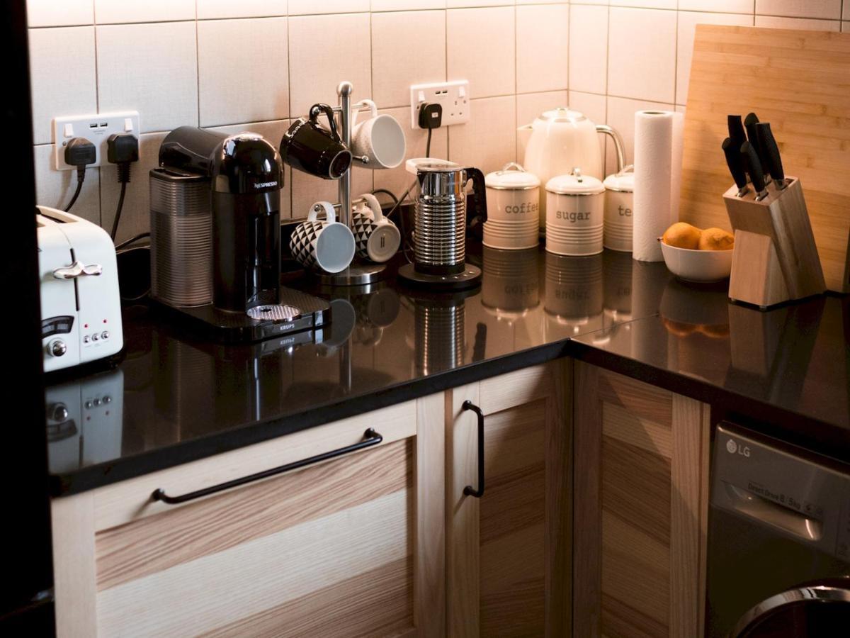 Pass The Keys Cozy Two Bed Flat Near Glasgow Airport & Paisley Exteriör bild